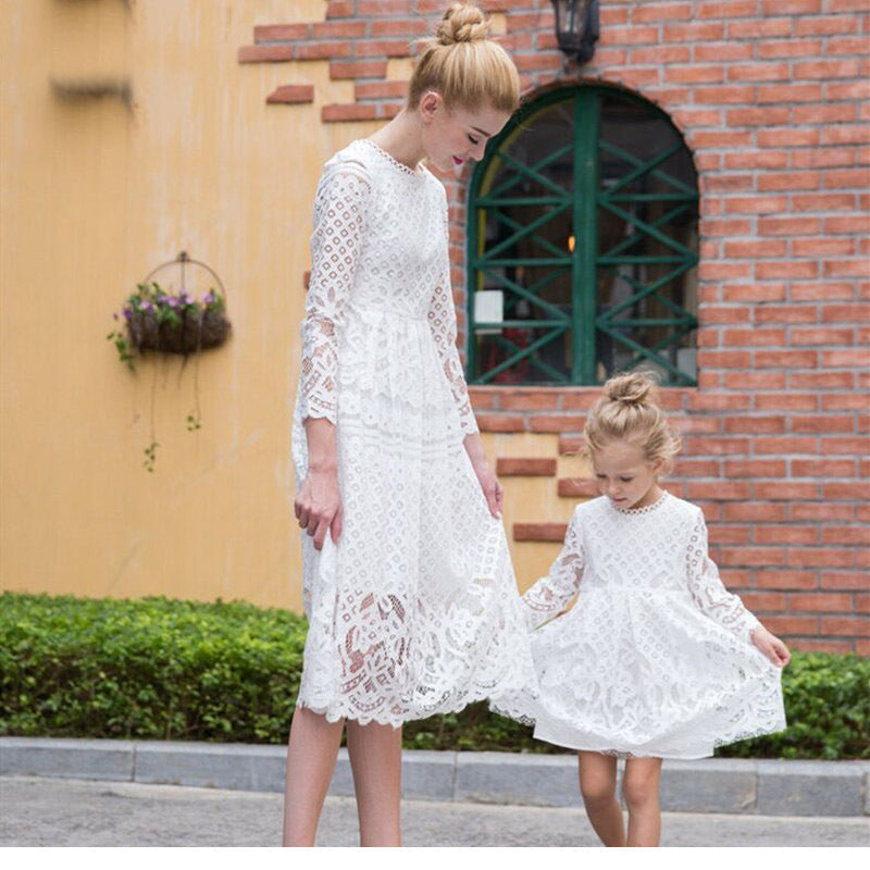 Lace Blanche